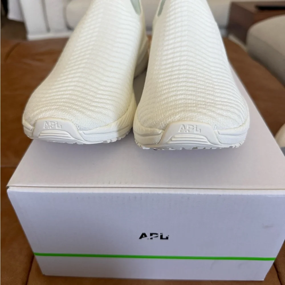 APL Women's Techloom Traveler - Picture 4 of 9